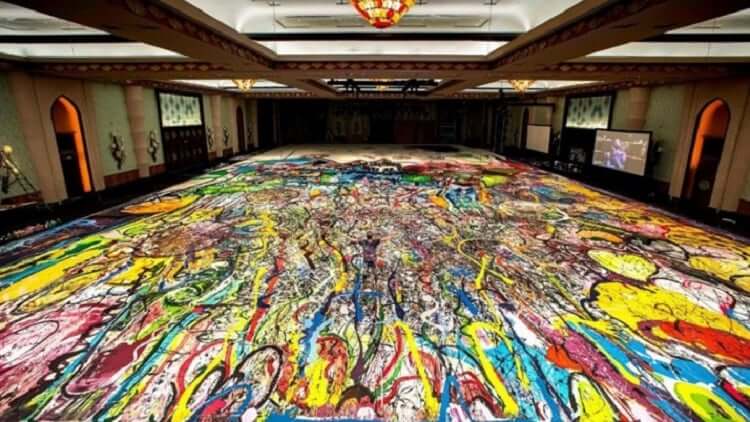 The world's largest picture, will be sold for around 300 crores