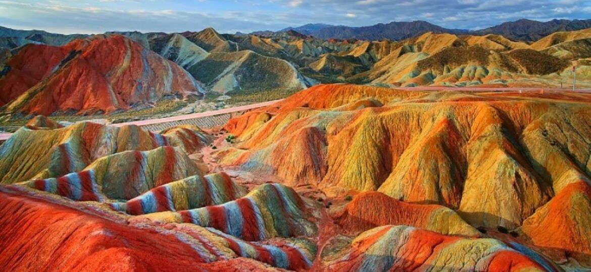 danxia-rainbow-colored-mountains-china-woe11100465096